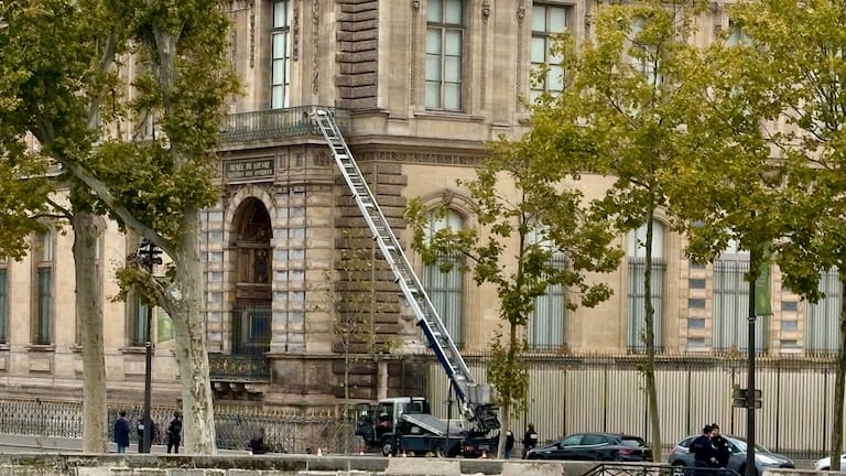 A basket lift used by thieves is seen at the Louvre museum Sunday Oct.19, 2025 in Paris.