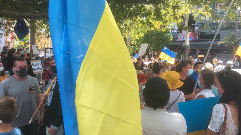 A large crowd of protesters in Auckland against Russia's invasion of Ukraine.