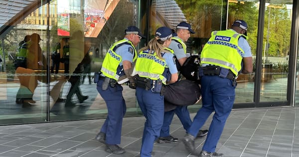 Protestors block Aerospace conference in Christchurch