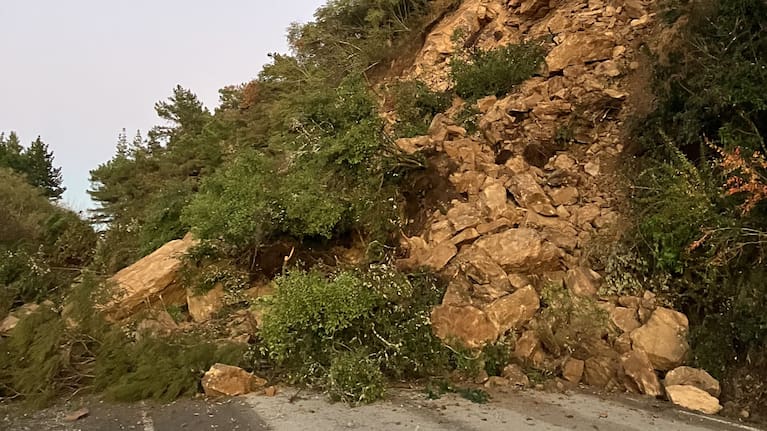 A rockfall has closed Northbank Rd on the north bank of the Wairau River.