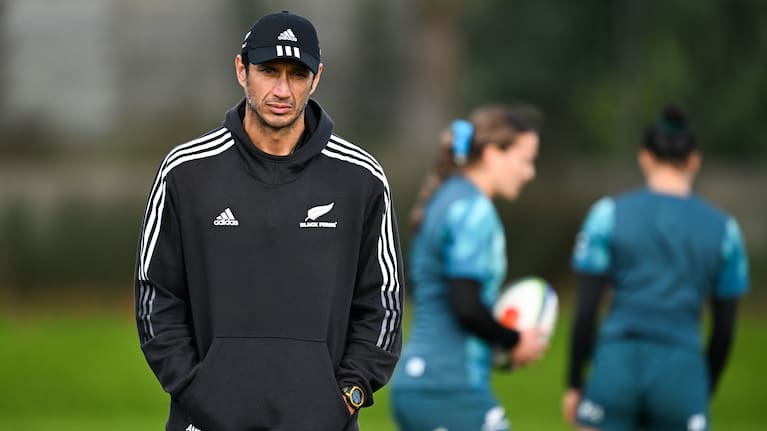Allan Bunting looks on at Black Ferns training.