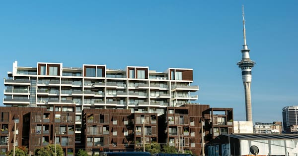 Maps reveal new Auckland housing draft, 15 storeys around rail links