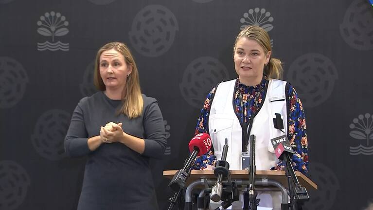 Auckland Emergency Management's Rachel Kelleher speaks at a briefing.