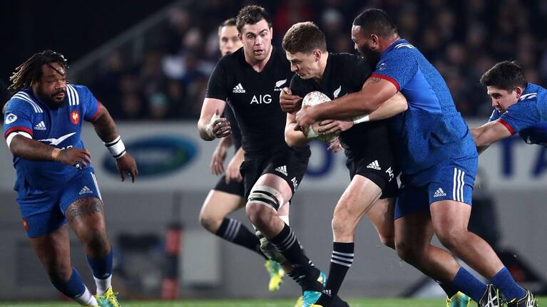 Beauden Barrett makes a run in the first Test against France.