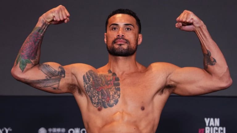 Carlos Ulberg weighs in at Macau.