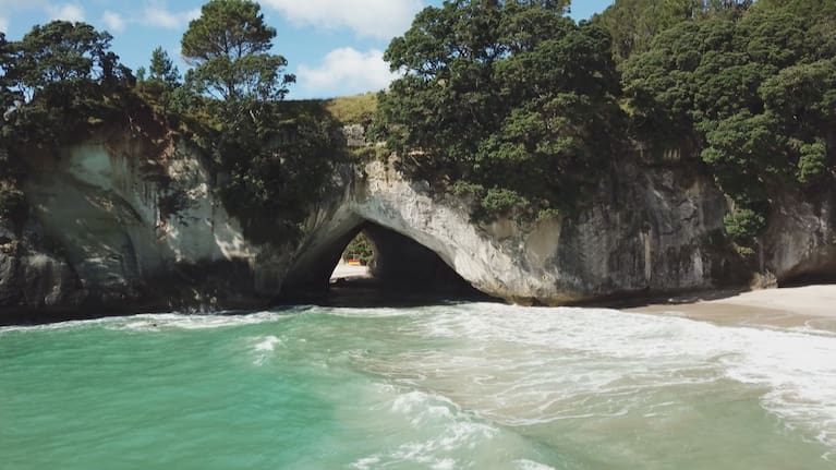 Reinstated walking access to Cathedral Cove in Coromandel is on the way as part of a $25 million cash injection into conservation efforts.