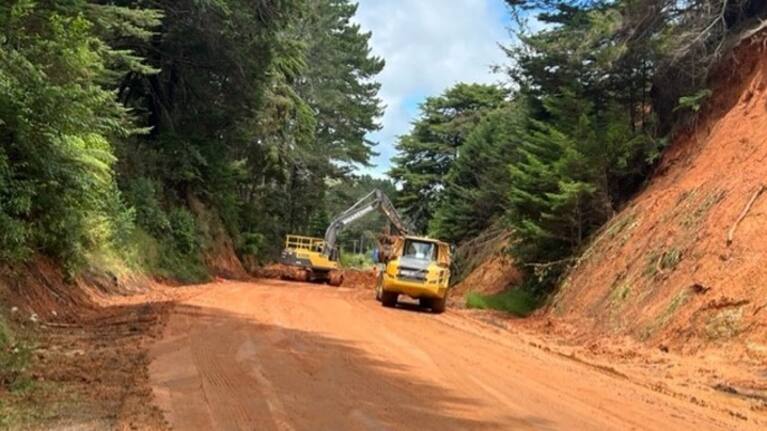 Contractors hard at work clearing SH1 at Pūhoi.
