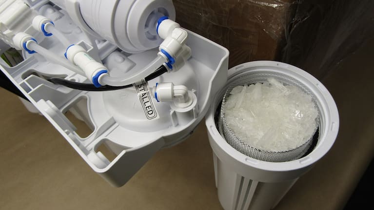 Customs locate 3.8kg of meth in water system