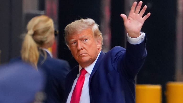 Donald Trump "consistently portrayed himself as a victim of the media".