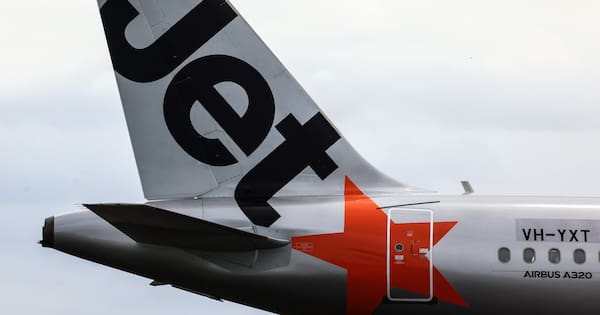 被指控在马来西亚 –  AUS航班上被指控涉嫌空中退出恐慌-1News 被指控在马来西亚 –  AUS航班上被指控涉嫌空中退出恐慌-1News