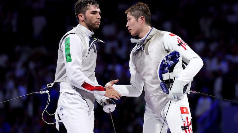 Filippo Macchi and Cheung Ka-long after the foil final at the Paris Olympics