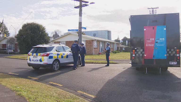 Police cordon along Odonoghue Street, Hamilton after a man was shot. 