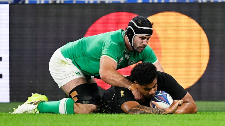 Leicester Fainga'anuku scores against Ireland.