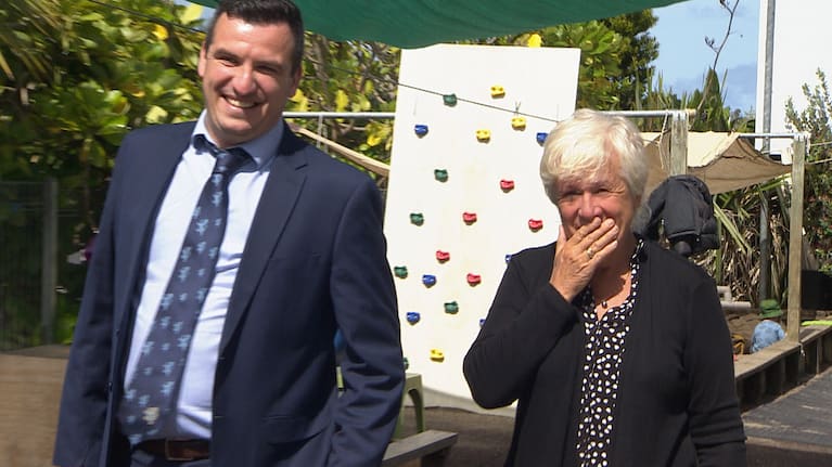 Linda reacts as she realised what's on the back of the truck.