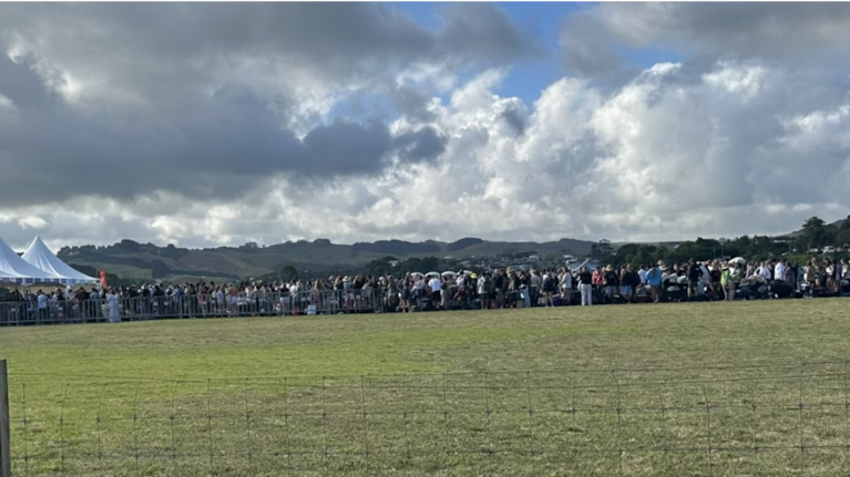 Line at Soundsplash.