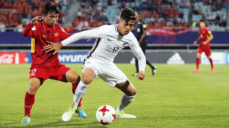 Logan Rogerson in action for New Zealand at the under-20 World Cup in 2017.