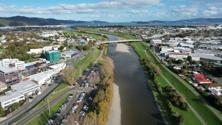 Lower Hutt CBD and Hutt River.