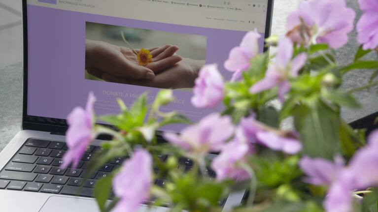 Massage After Miscarriage Aotearoa coordinates gifts of massages, facials, flowers, or care packages for mothers who have experienced miscarriage.