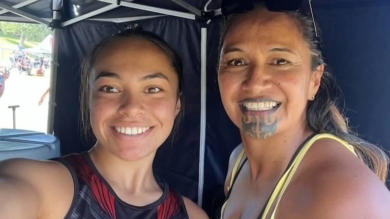 Nikora Irimana (R) with her daughter