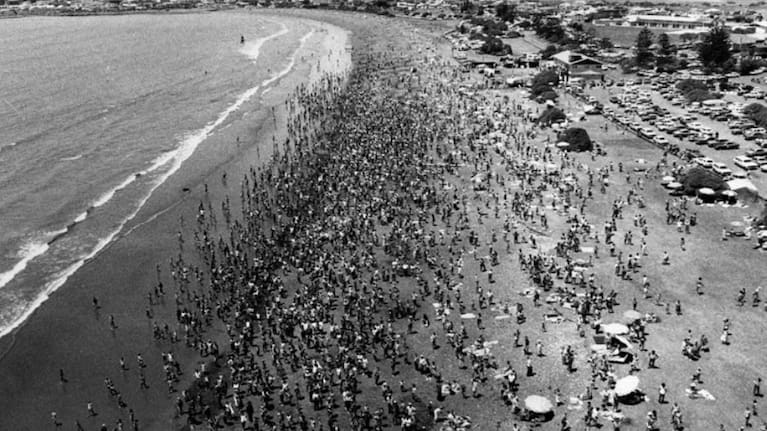 People flocked to Westshore Beach in 1984 for a ping pong ball drop..