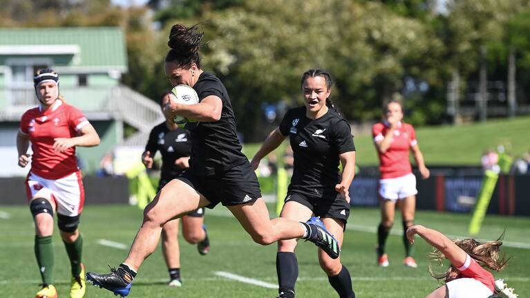 Portia Woodman makes a run against Wales.