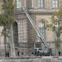 Louvre to remain closed, one day after jewel heist