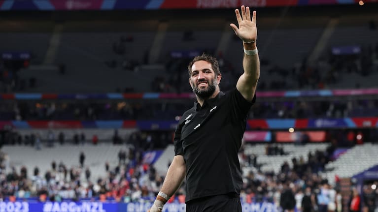Sam Whitelock salutes the Stade de France crowd after the Argentina win.