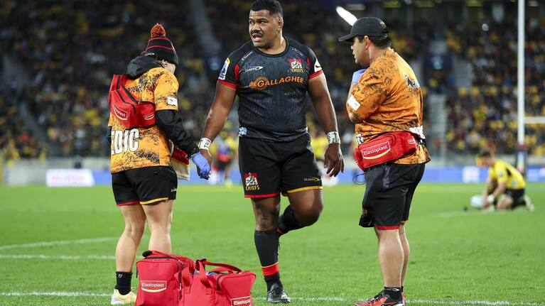 Chiefs hooker Samisoni Taukei'aho leaves the field at Sky Stadium.