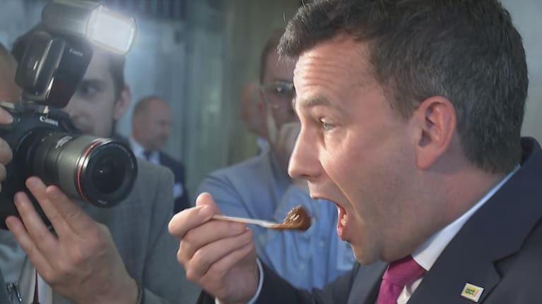 Seymour promises the new lunches will be the "same or better quality".