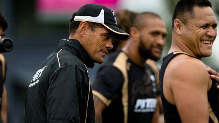 l-r Stephen Kearney and David Kidwell during the Kiwis Captains Run , Brisbane ,Australia on April 30, 2015. Copyright Photo: Patrick Hamilton/ www.Photosport.co.nz