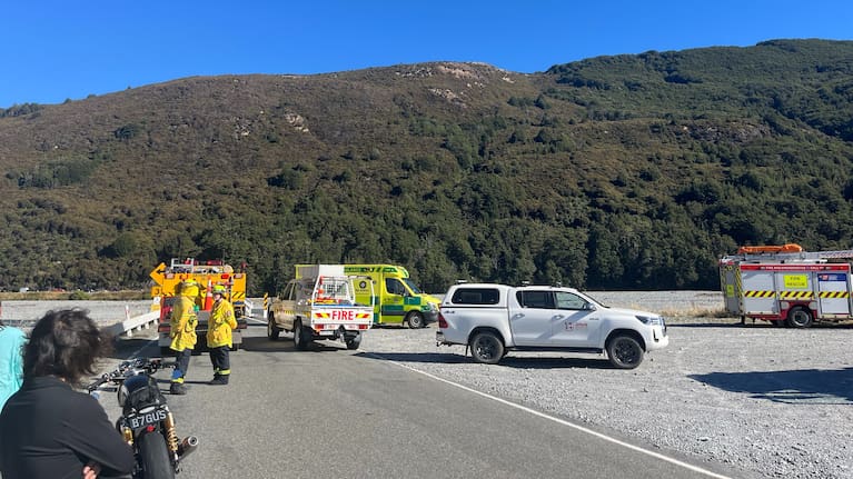 The scene on the Waimakariki River bridge on SH73.