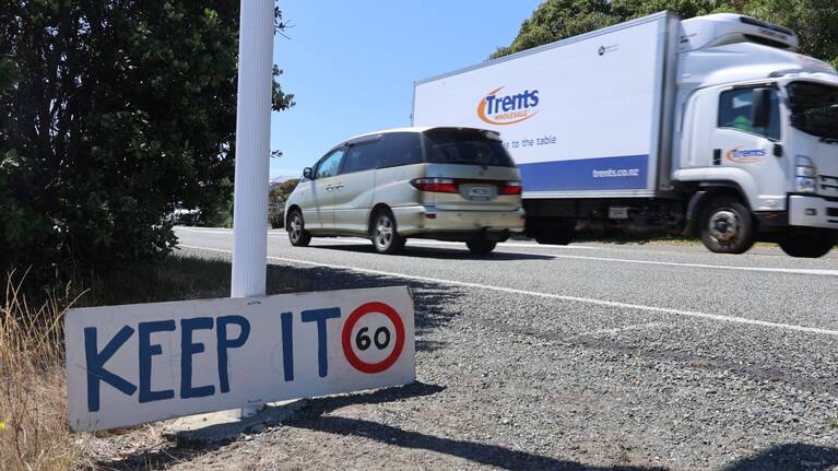 There has been an outpouring of support for the 60km/h speed limit after the Government signalled a return to 80km/h.